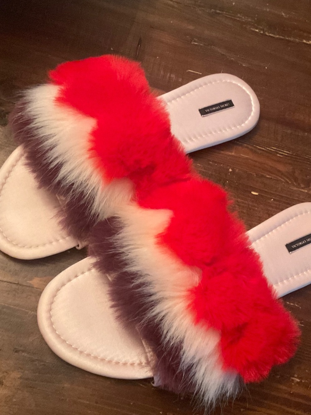 Victoria’s Secret Slippers fuzzy pink red New Size Medium